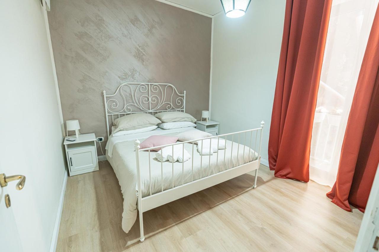 Casa Vacanze Decumano 18 Наполи Екстериор снимка